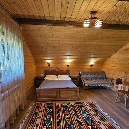 Guesthouse Kolo Druziv Татаров Экстерьер фото