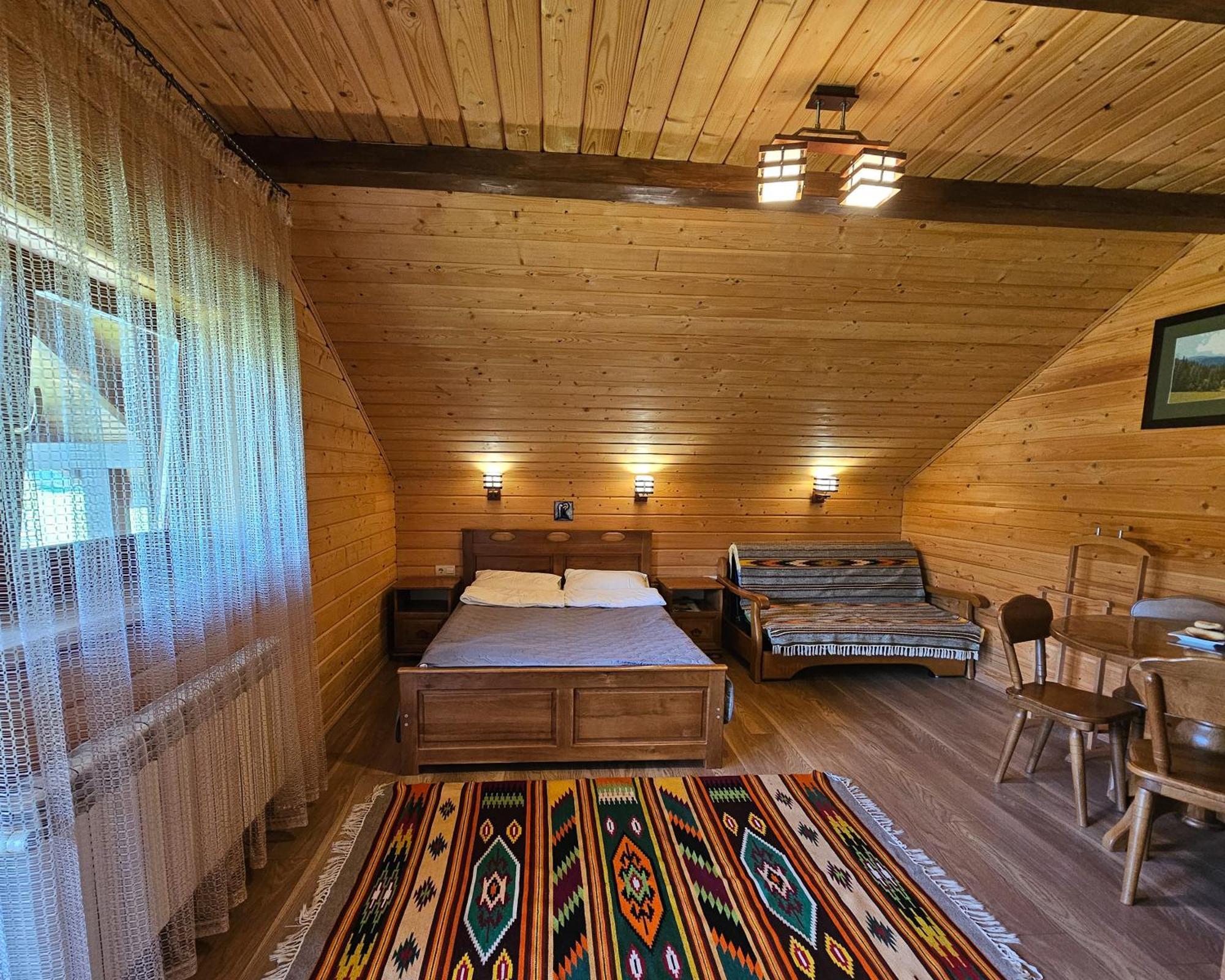 Guesthouse Kolo Druziv Татаров Экстерьер фото