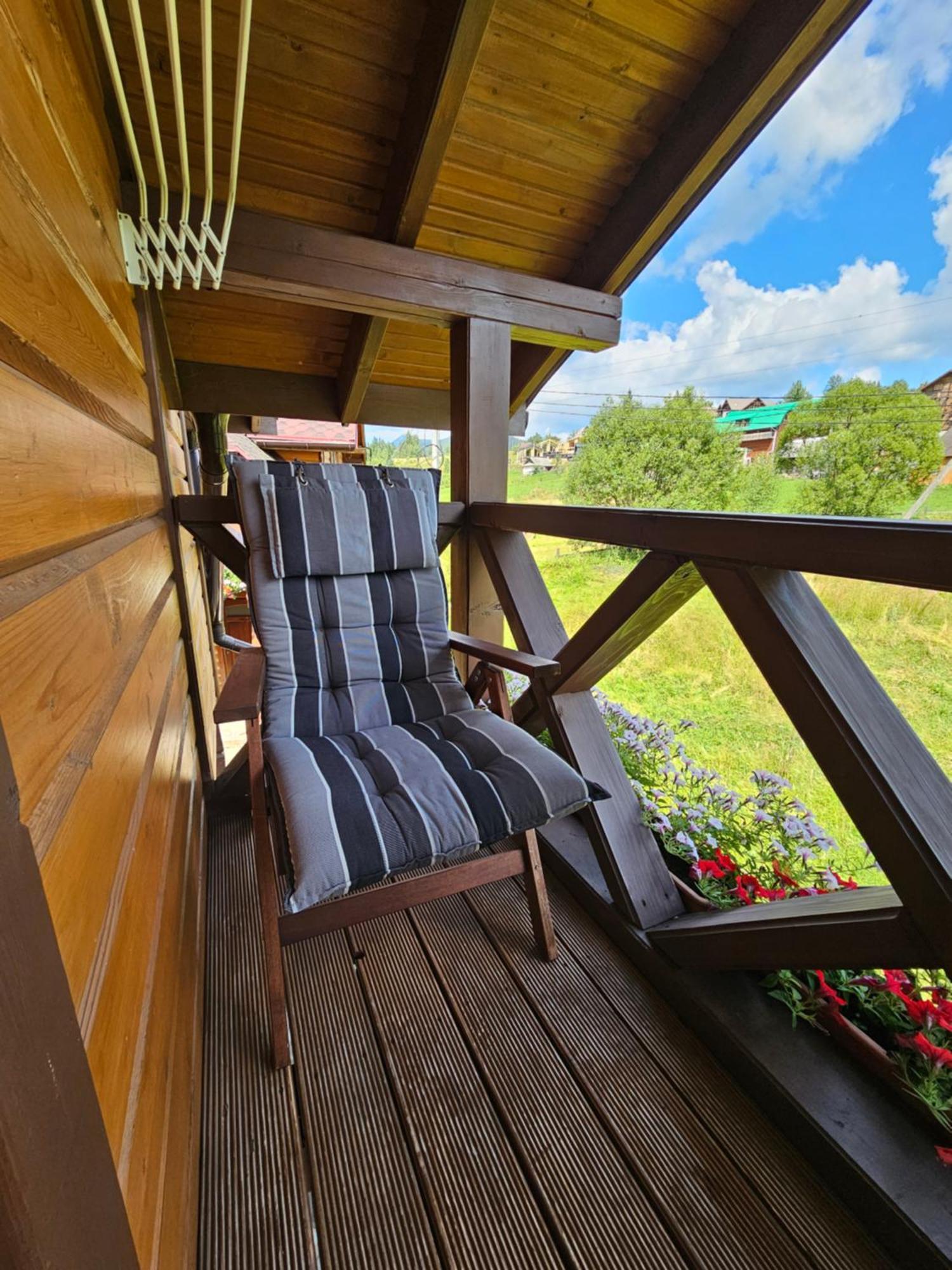 Guesthouse Kolo Druziv Татаров Экстерьер фото