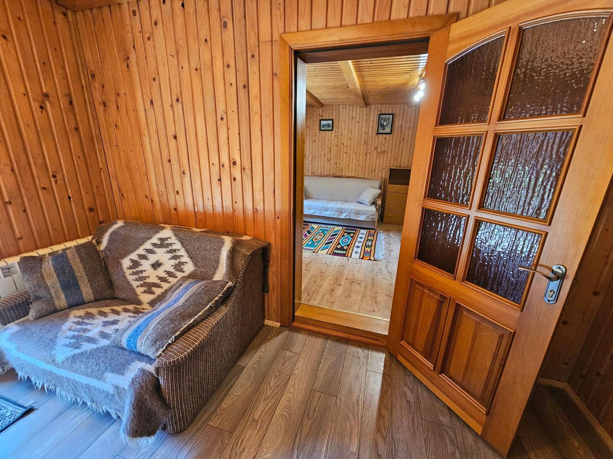 Guesthouse Kolo Druziv Татаров Экстерьер фото