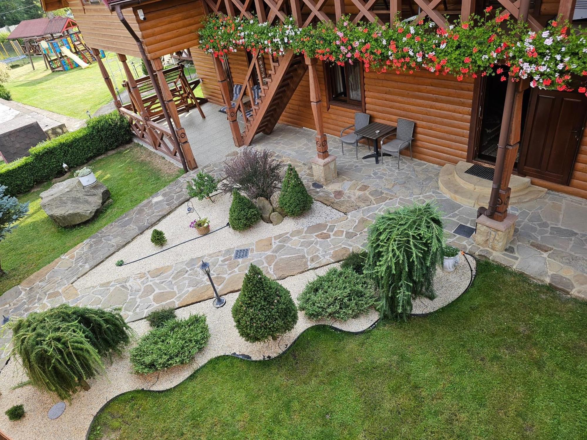 Guesthouse Kolo Druziv Татаров Экстерьер фото