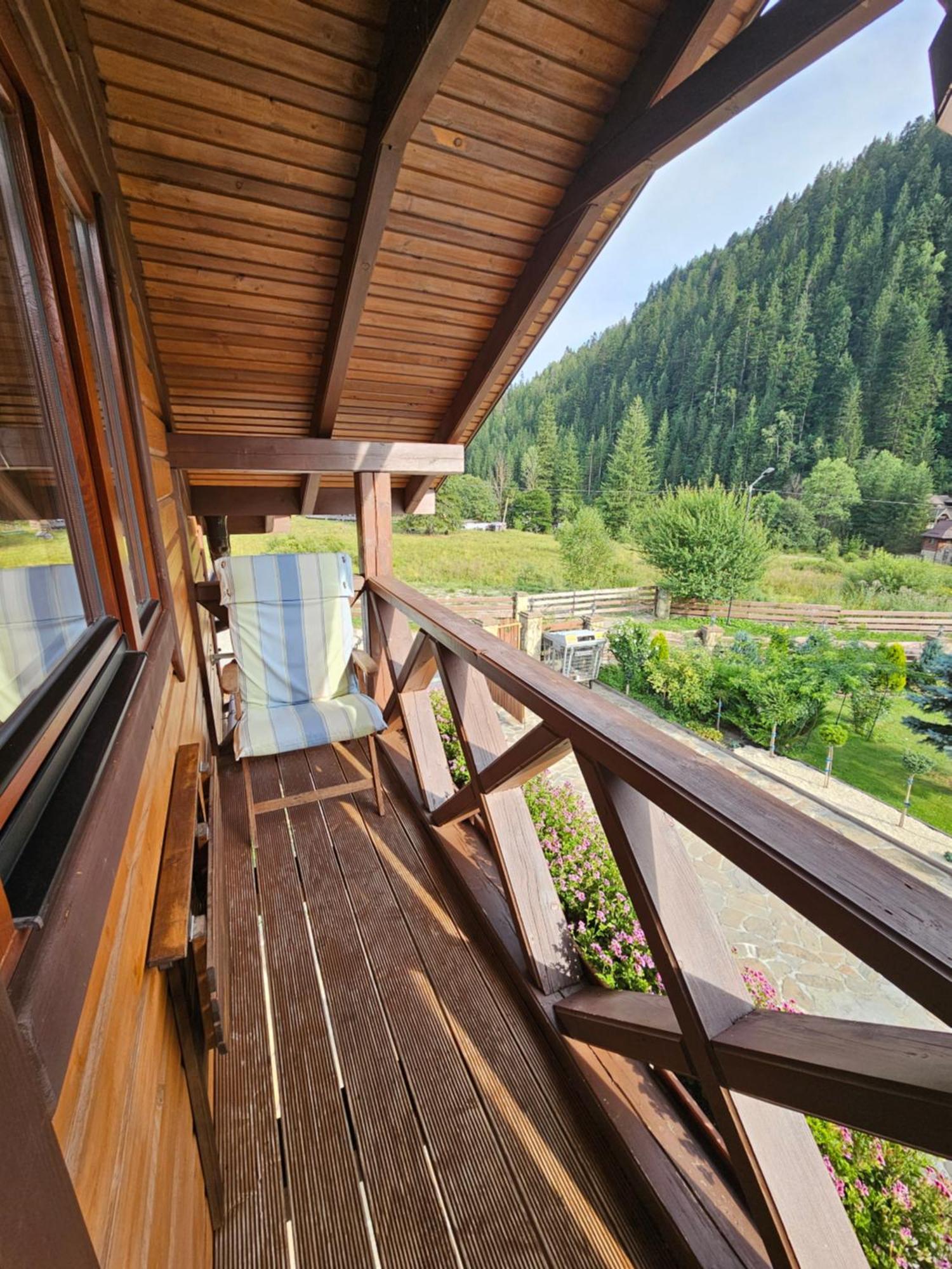 Guesthouse Kolo Druziv Татаров Экстерьер фото