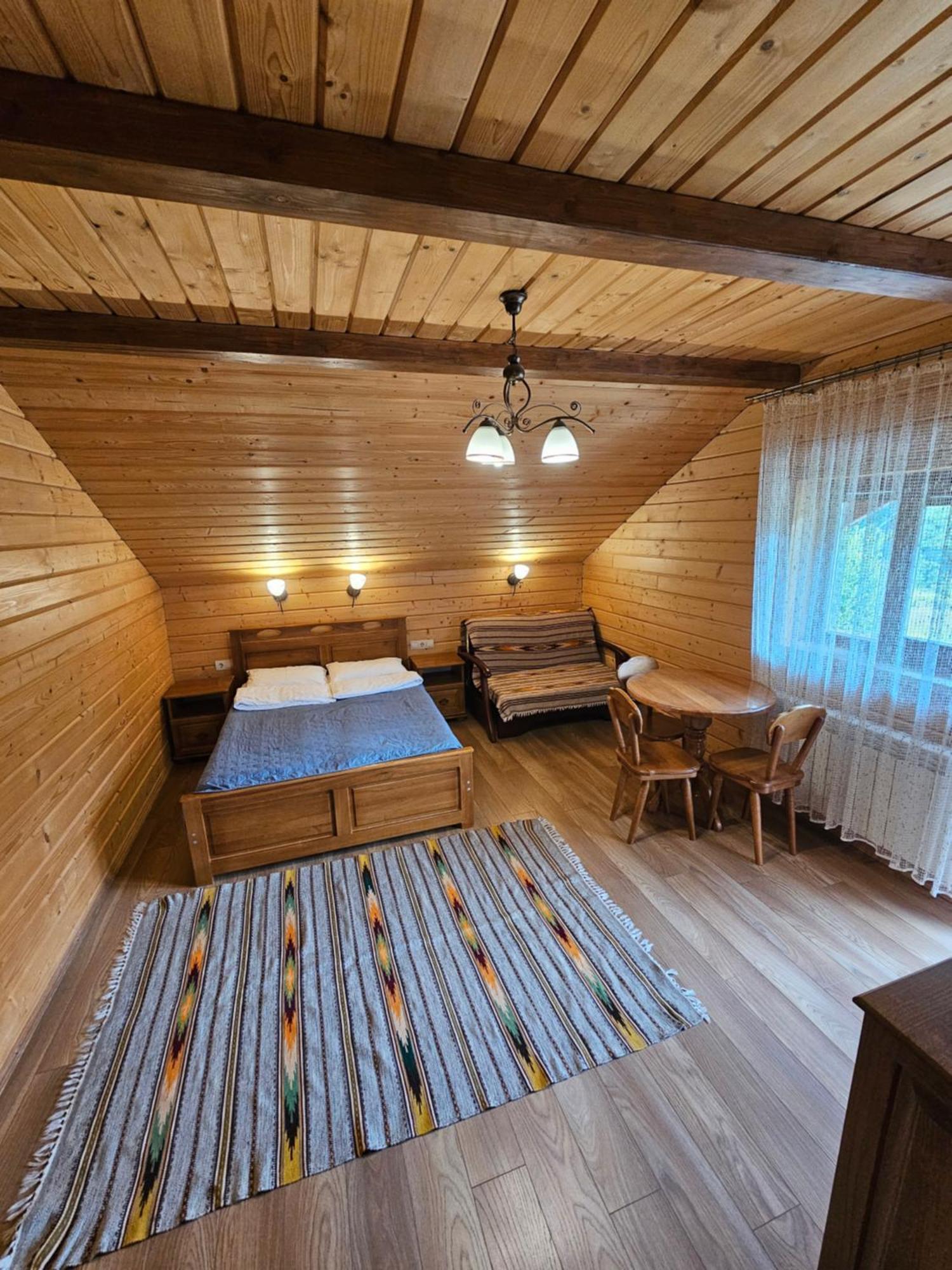 Guesthouse Kolo Druziv Татаров Экстерьер фото